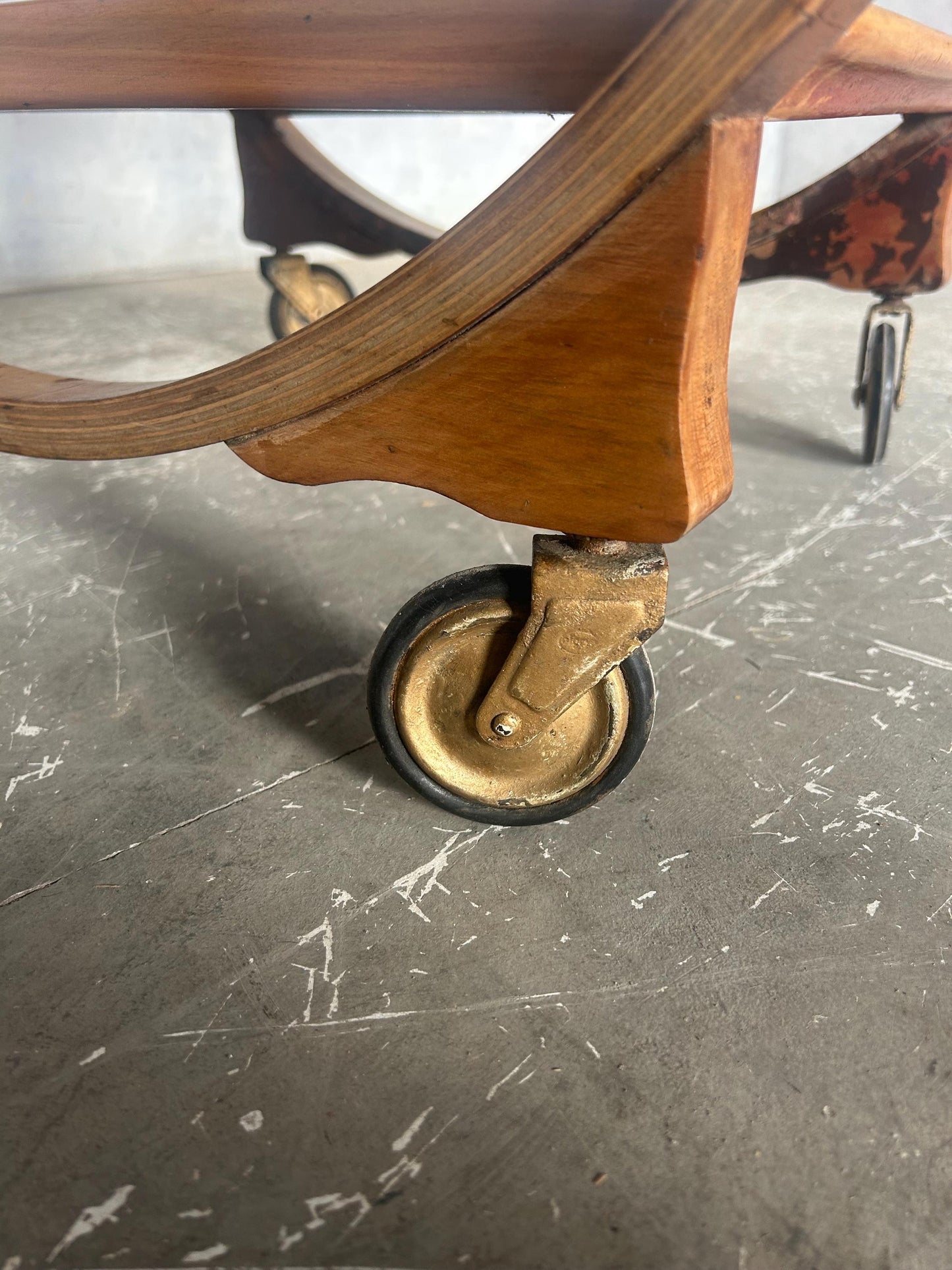 Art Deco 1930s Circular Drinks Trolley / hostess trolley