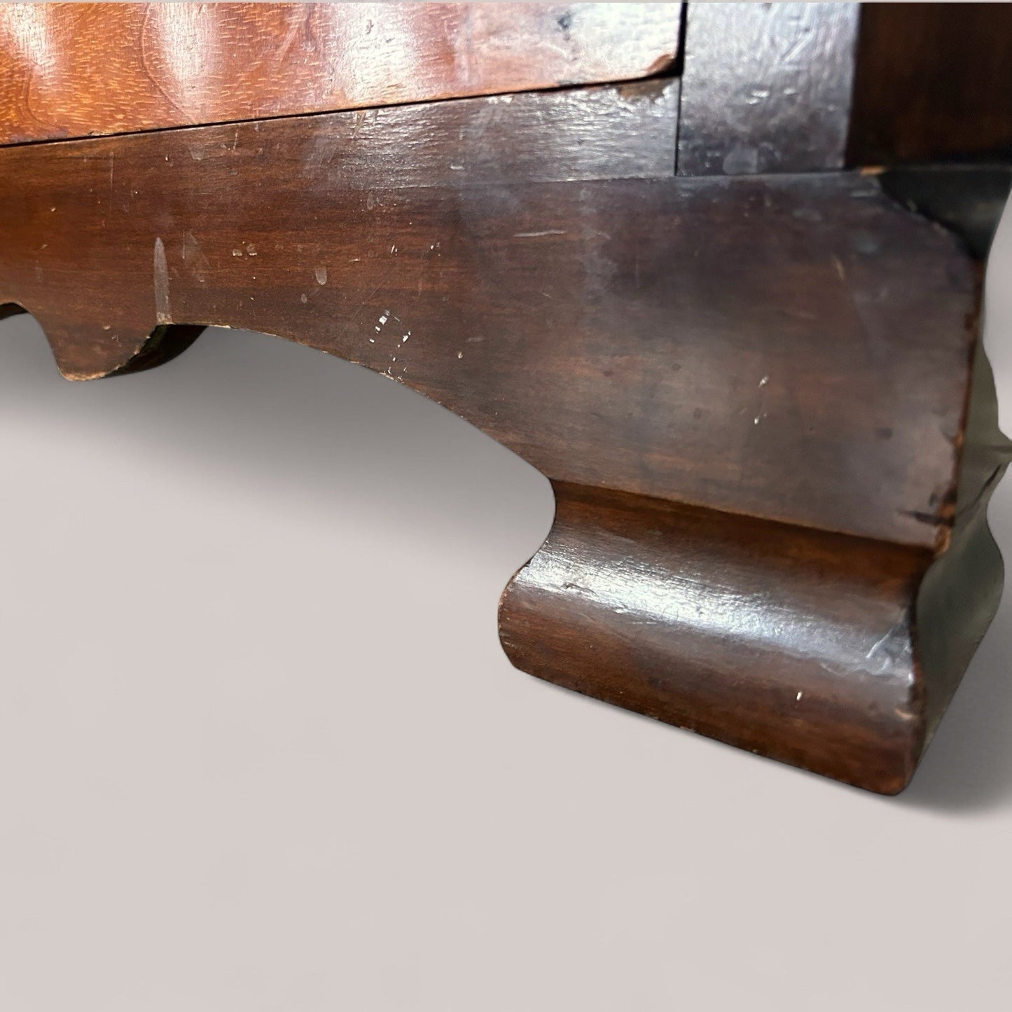 antique victorian mahogany chest of drawers