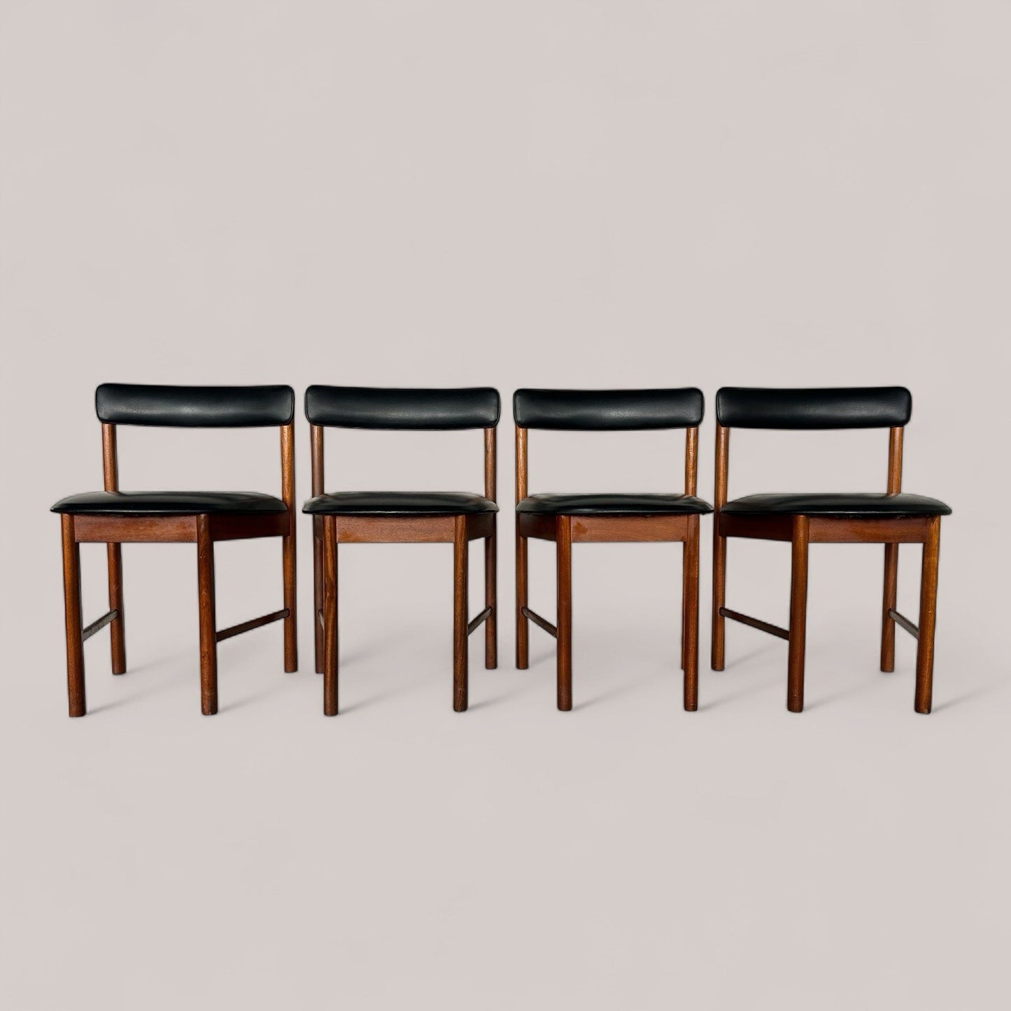 Macintosh Mid Century Dining Set – Round Teak Table & 4 Chairs