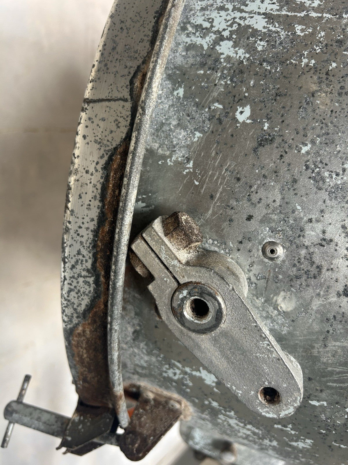 Industrial Spotlight Tripod Floor Lamp