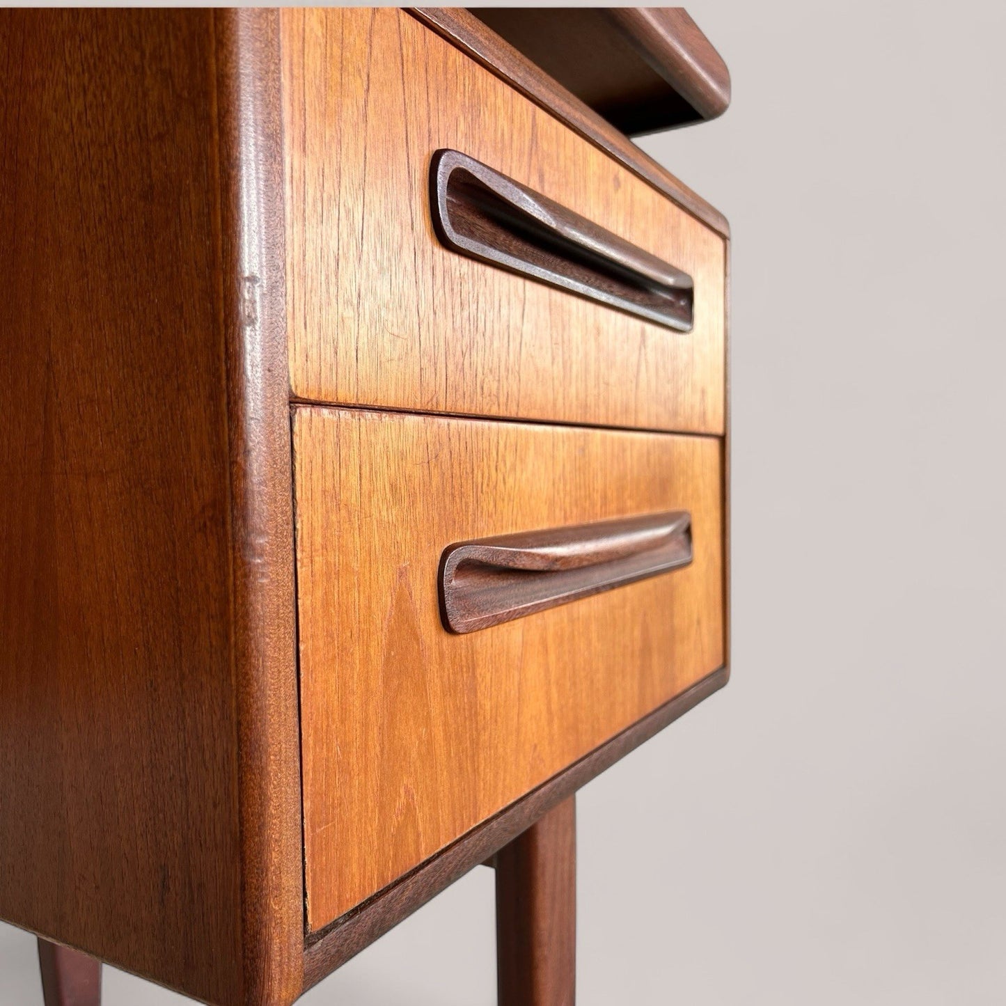 Mid Century Vintage G Plan Fresco Floating Top Teak Desk / Dressing Table
