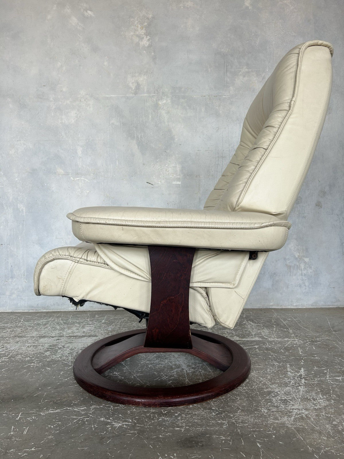Vintage Swedish Swivel / Recliner by Andersson