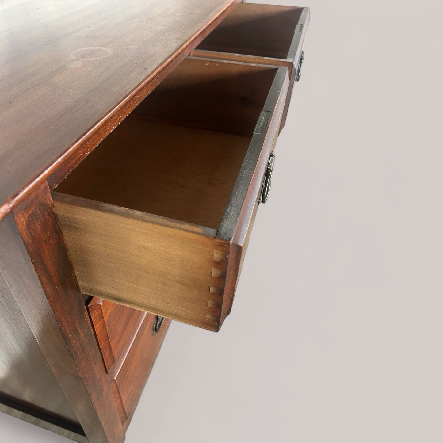 Edwardian Mahogany Chest of Drawers on Ceramic Castors c.1910