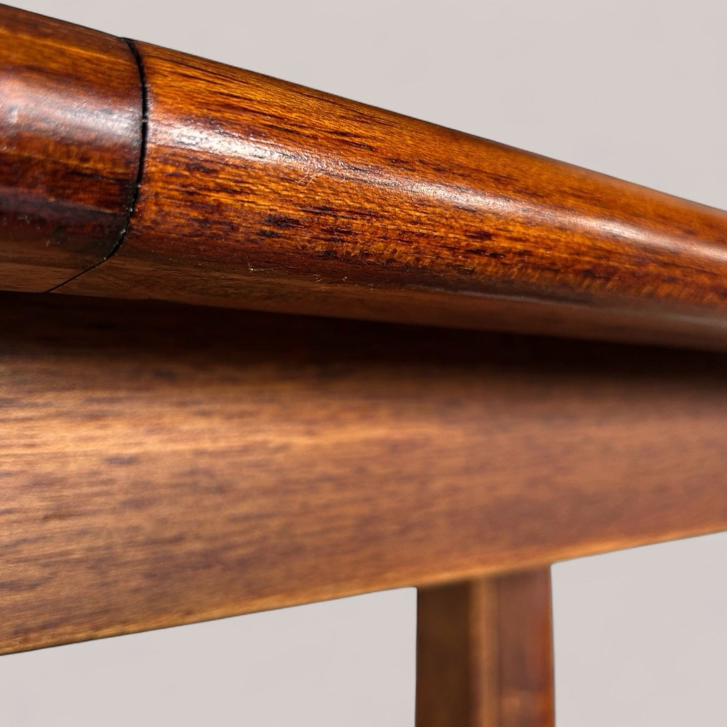 Danish Rosewood Extending Dining Table – Mid Century Scandinavian Style