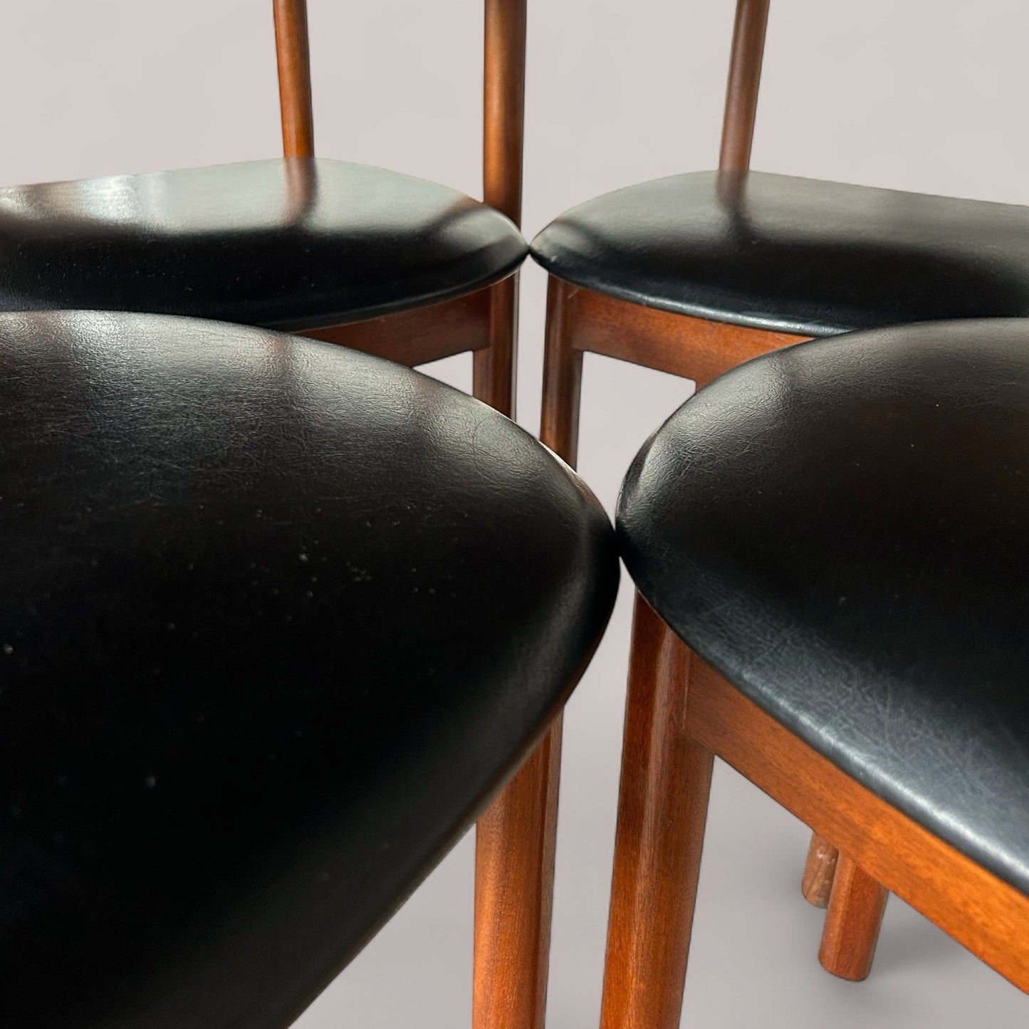Macintosh Mid Century Dining Set – Round Teak Table & 4 Chairs