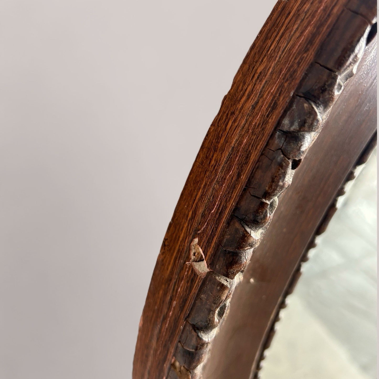 Edwardian Oval Wall Mirror with Carved Wooden Frame and Original Glass