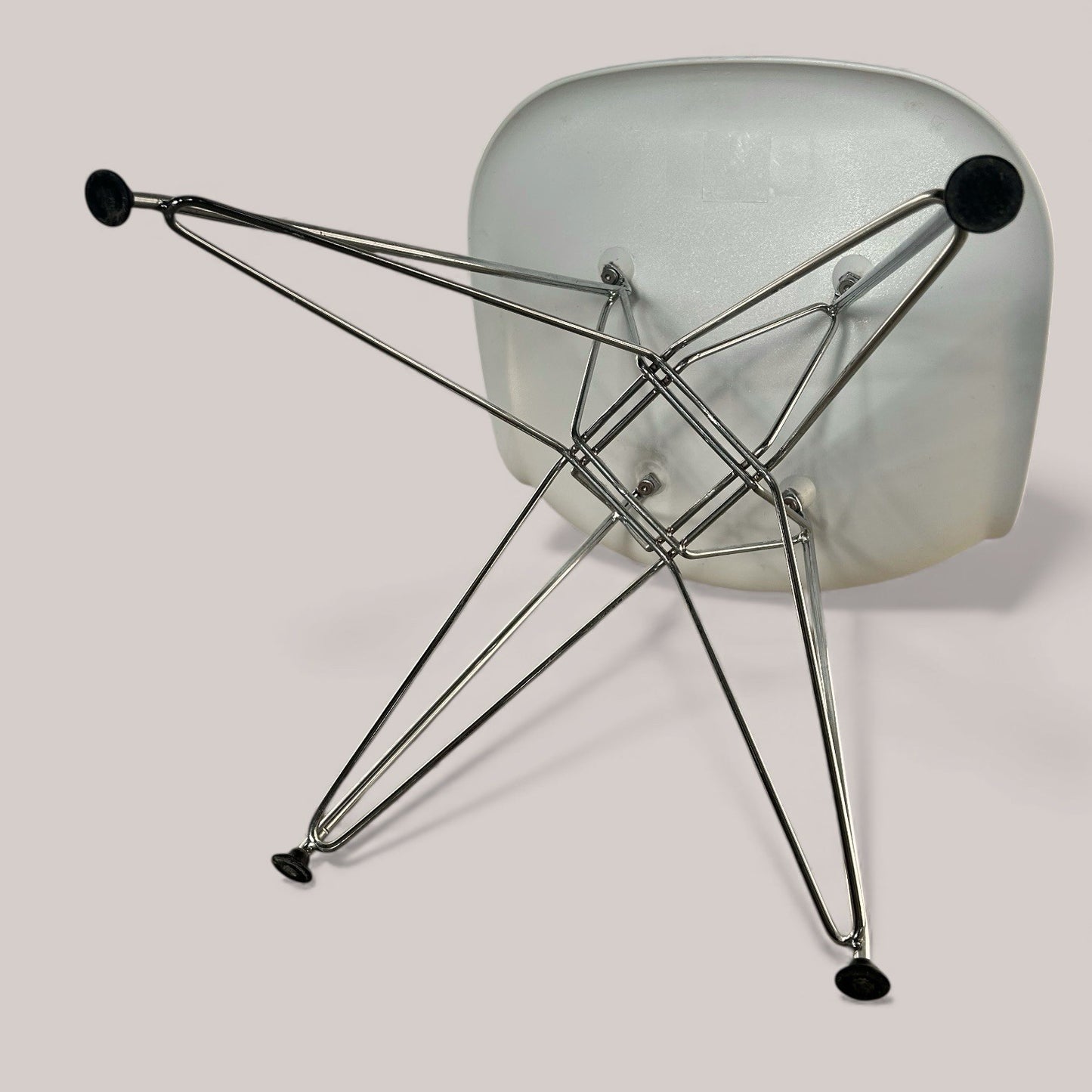 Eames Eiffel Style Dining Chair – White Shell