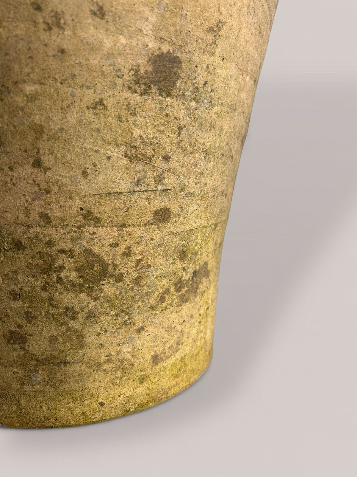 Large Alexandrino Terracotta Vase