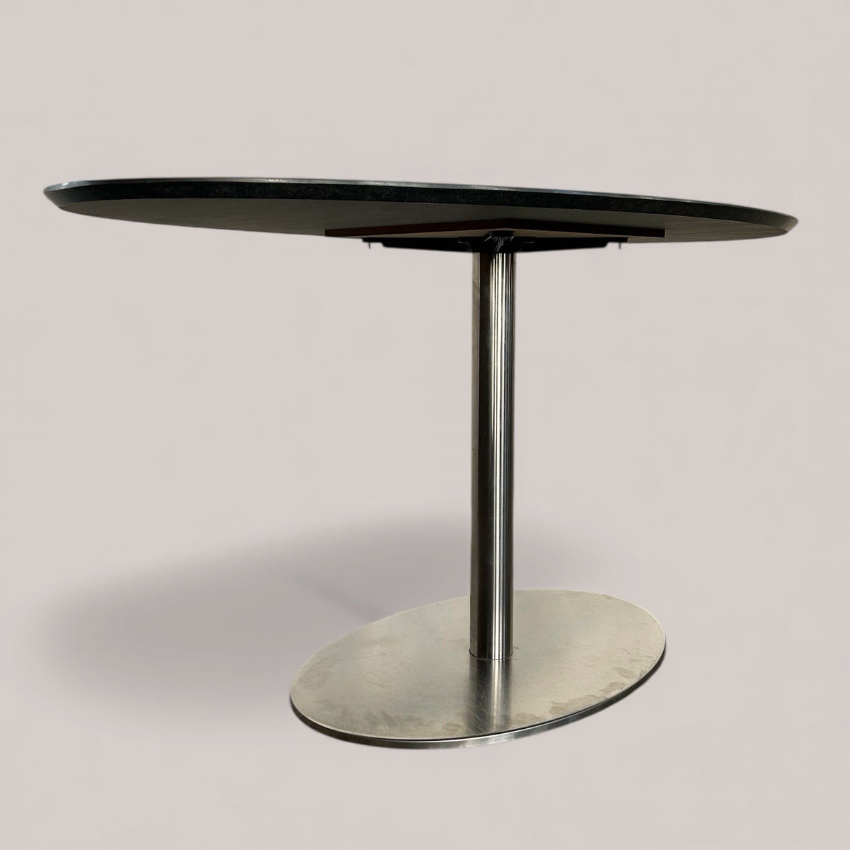 Pedrali Granite-Topped Tulip Dining Table - Eero Saarinen