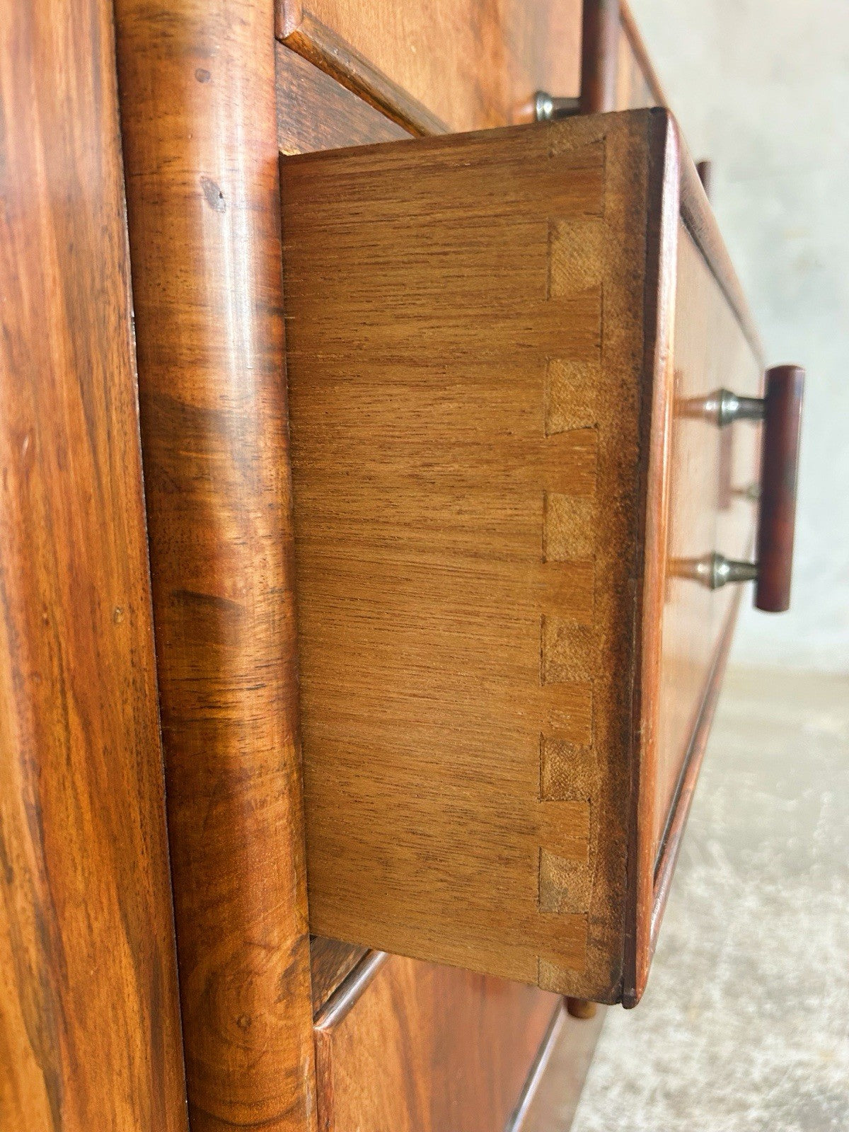 1930s Art Deco Dresser with Mirror – Vintage Chest of Drawers.