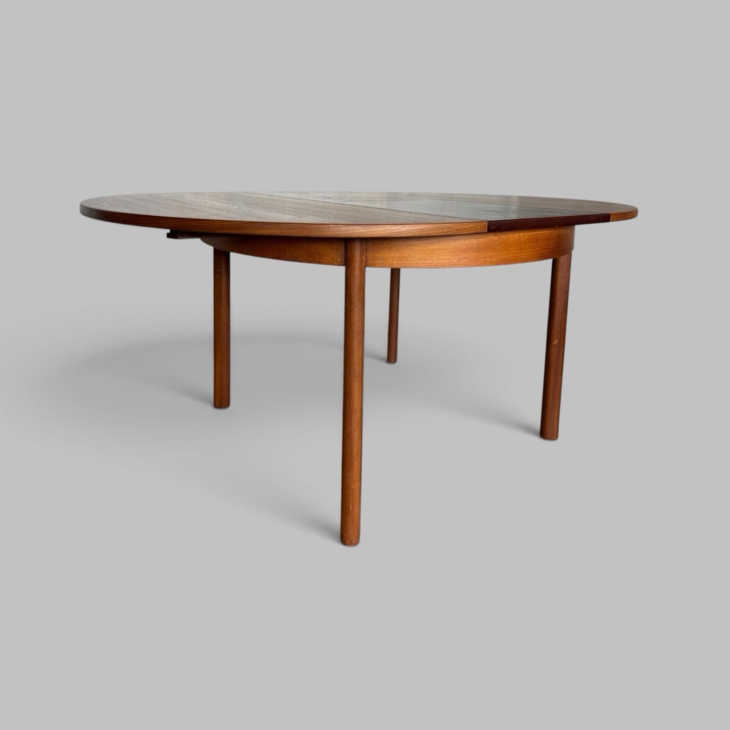 Mid Century White & Newton Round Extending Dining Table