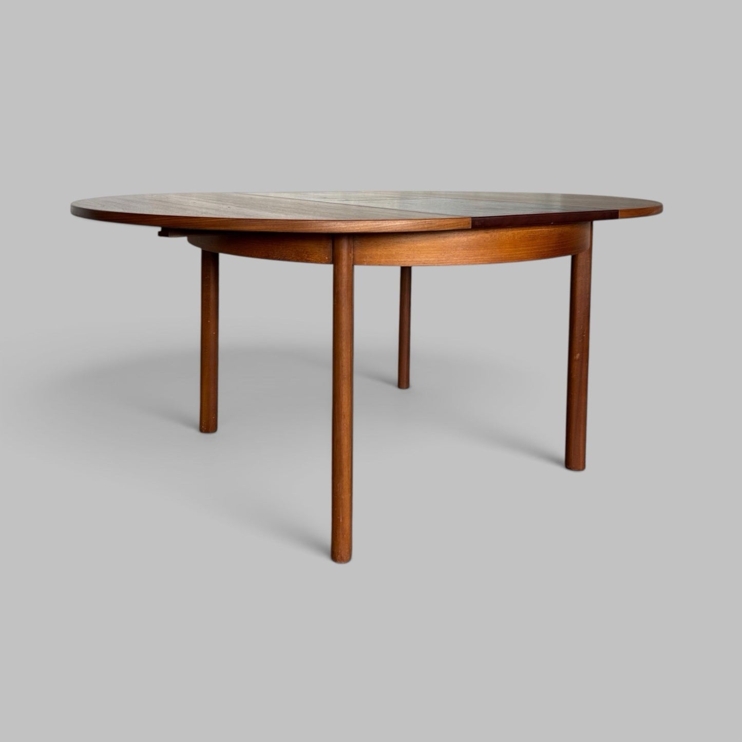 Mid Century White & Newton Round Extending Dining Table