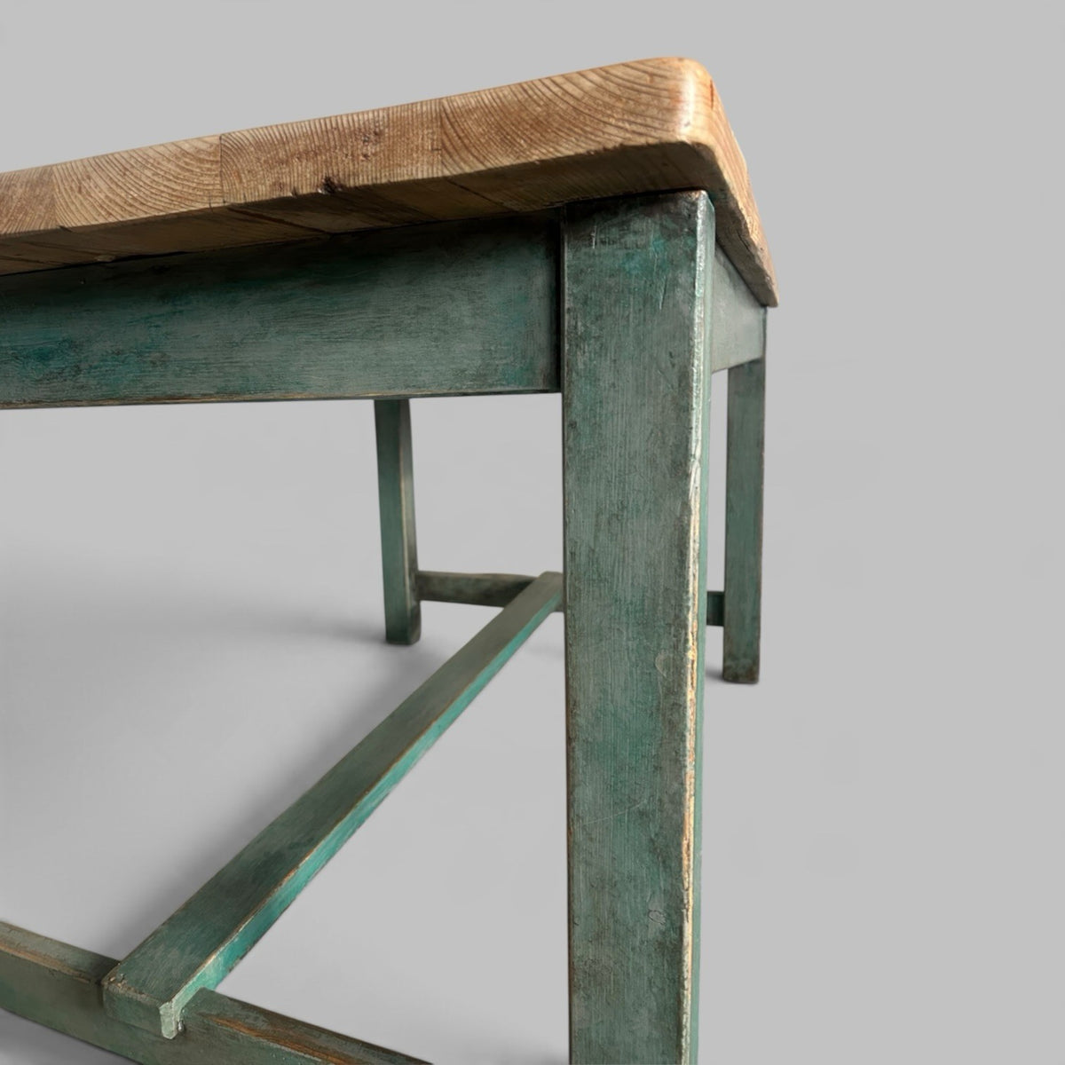 Pine Dining Table – Scrubbed Plank Top