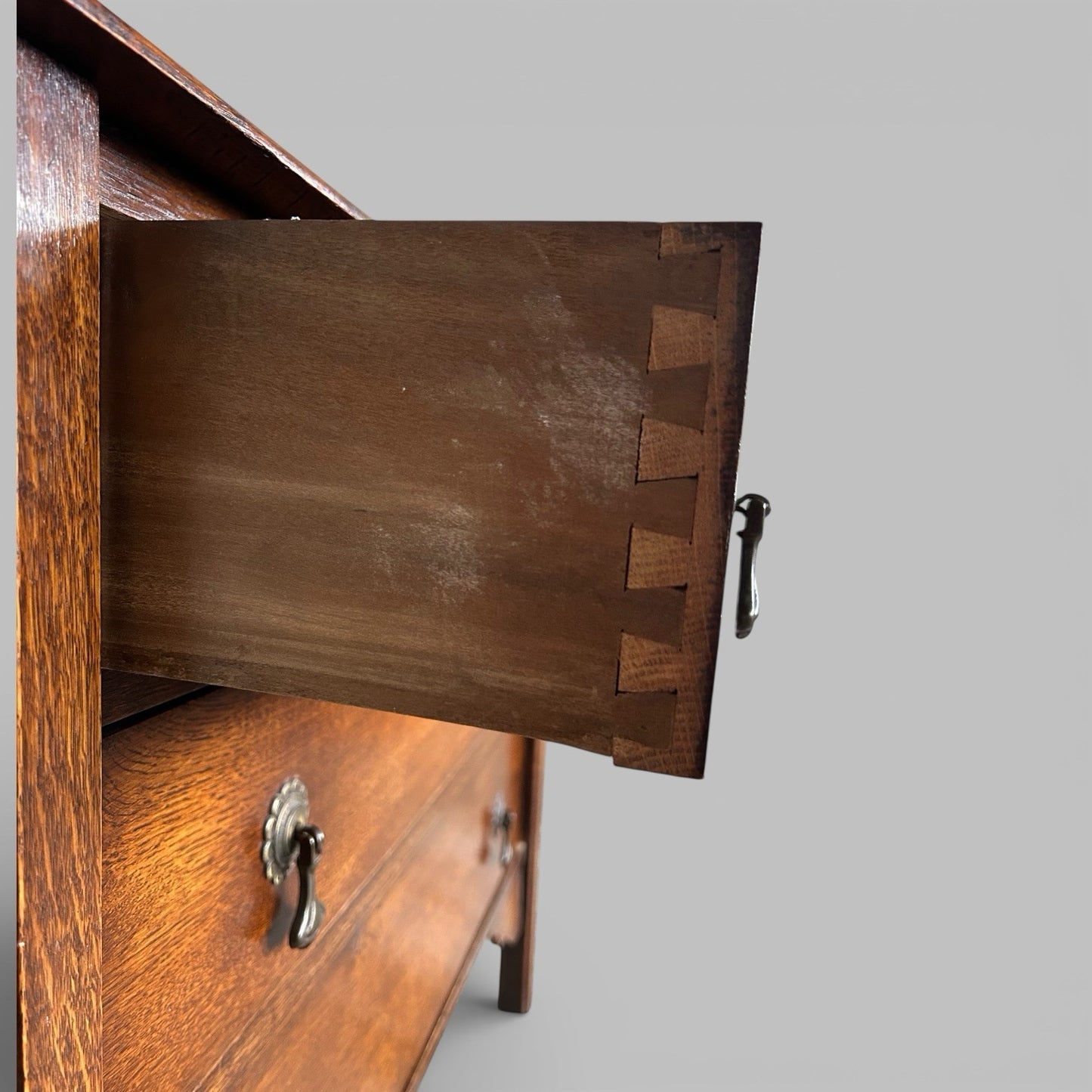 Antique Solid Oak Chest of Drawers – Traditional 3 Drawer Chest