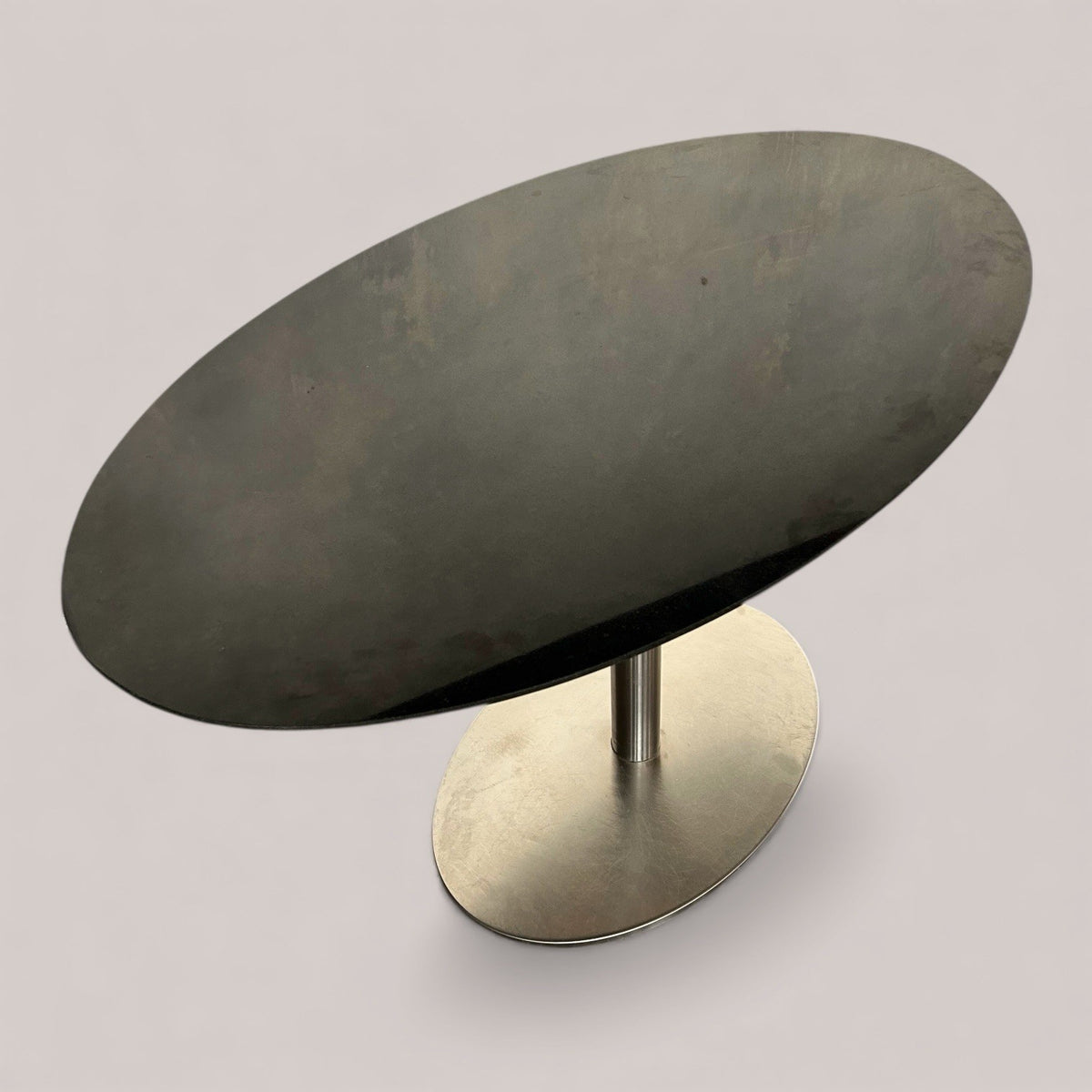 Pedrali Granite-Topped Tulip Dining Table - Eero Saarinen