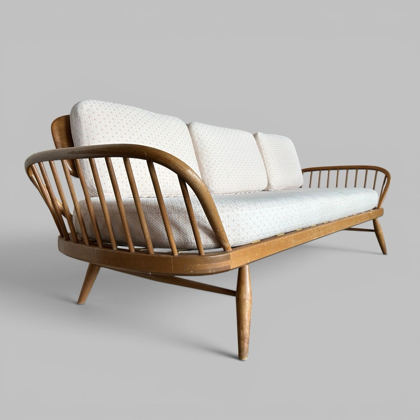 Ercol Windsor Daybed Sofa – Vintage Elm & Beech Three Seat Sofa