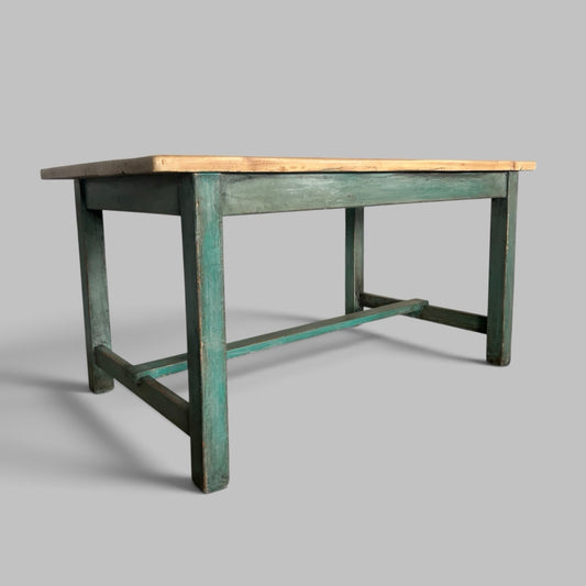 Pine Dining Table – Scrubbed Plank Top