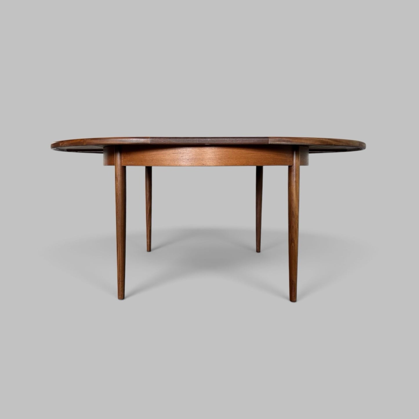 Mid Century G Plan Fresco Dining Table – Round Extending Top!