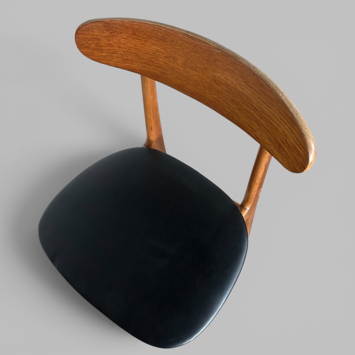 Vintage Teak Dining Chairs – Set of Four with Black Vinyl Seats