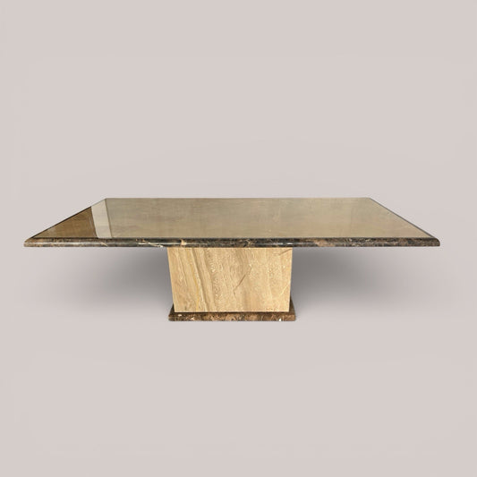 Italian solid marble coffee table with pedestal base, late 20th century