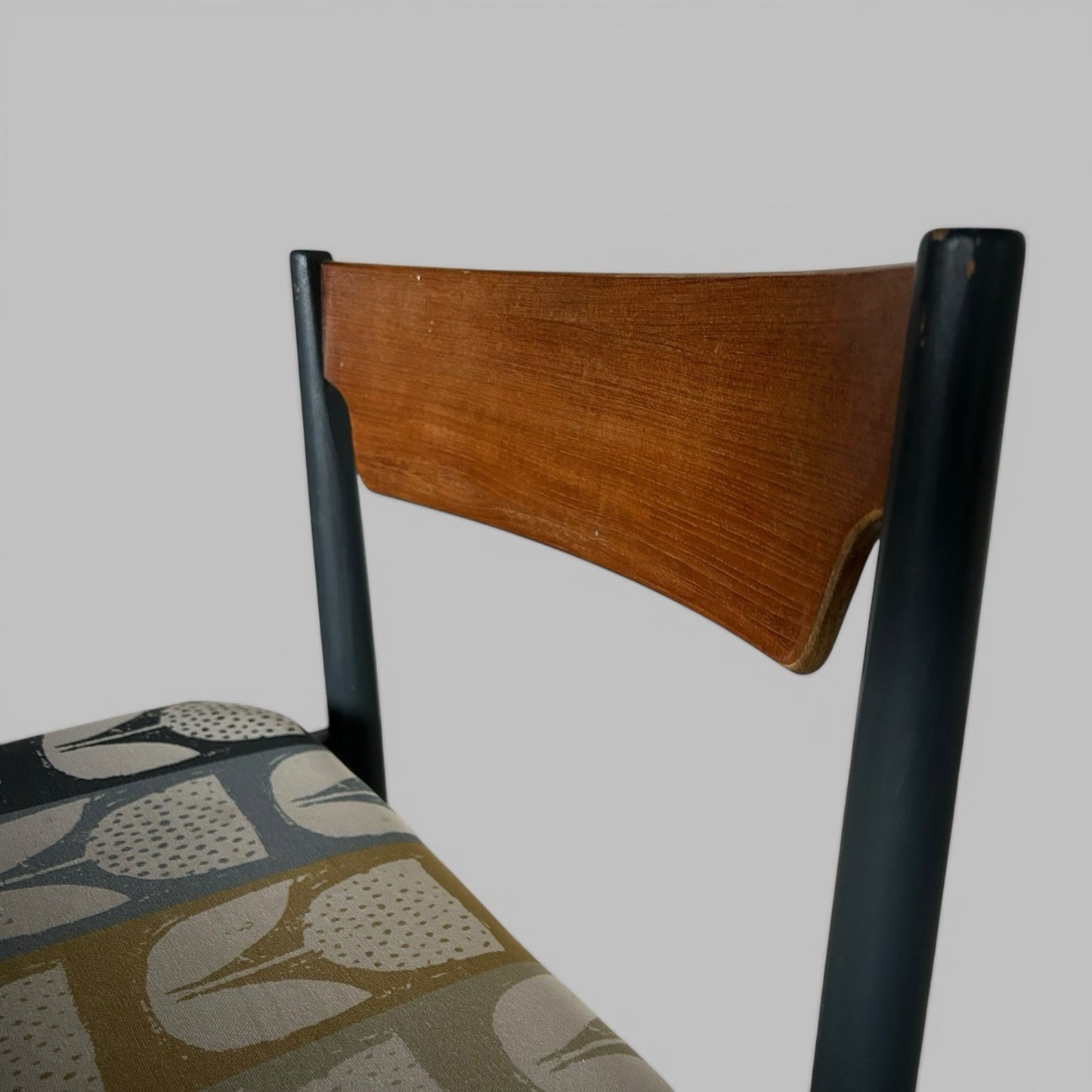 Mid Century Dining Chairs Set of 4 Painted Frame