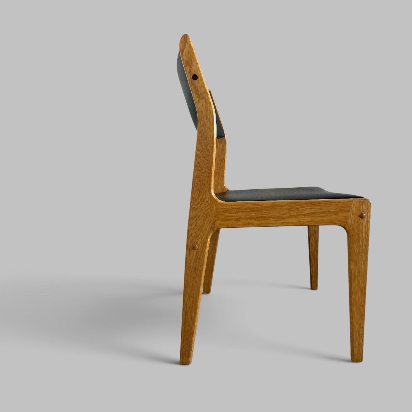 Vintage D-Scan Light Oak Dining Chairs – Set of Four