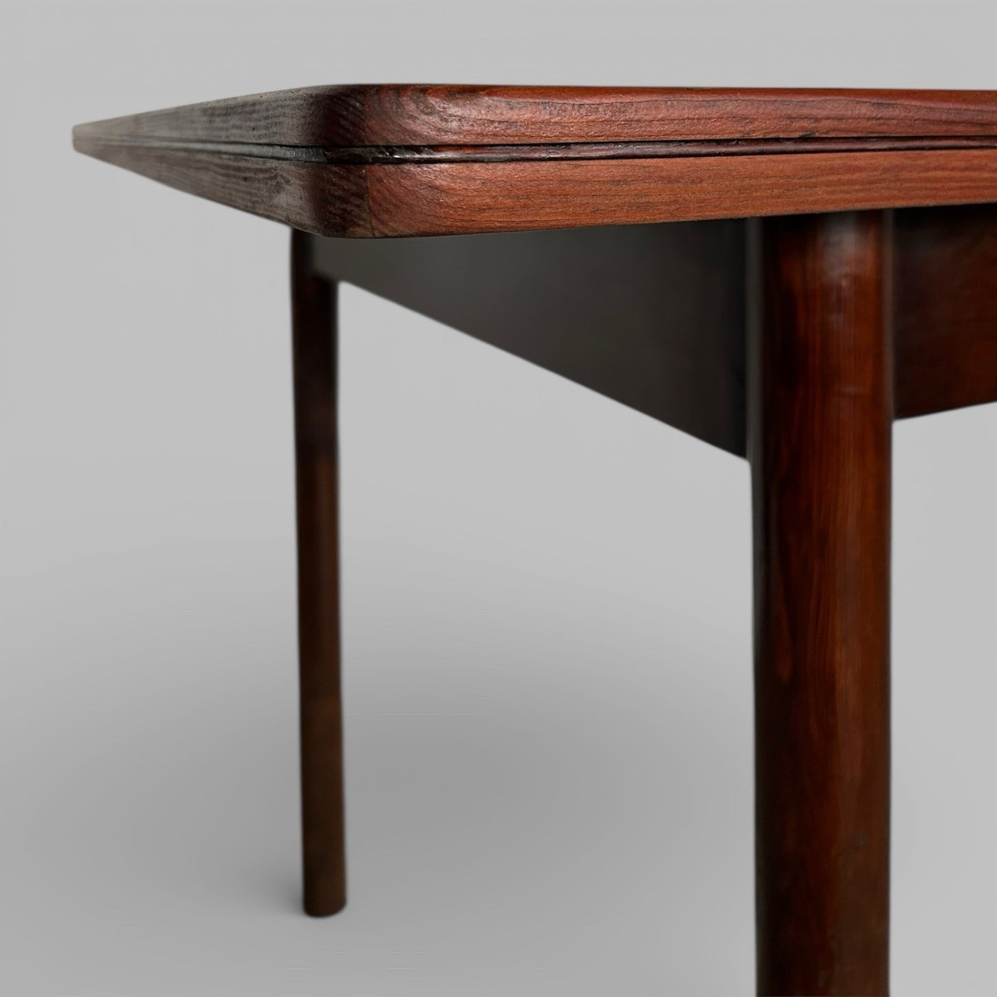 Mid Century Extending Dining Table