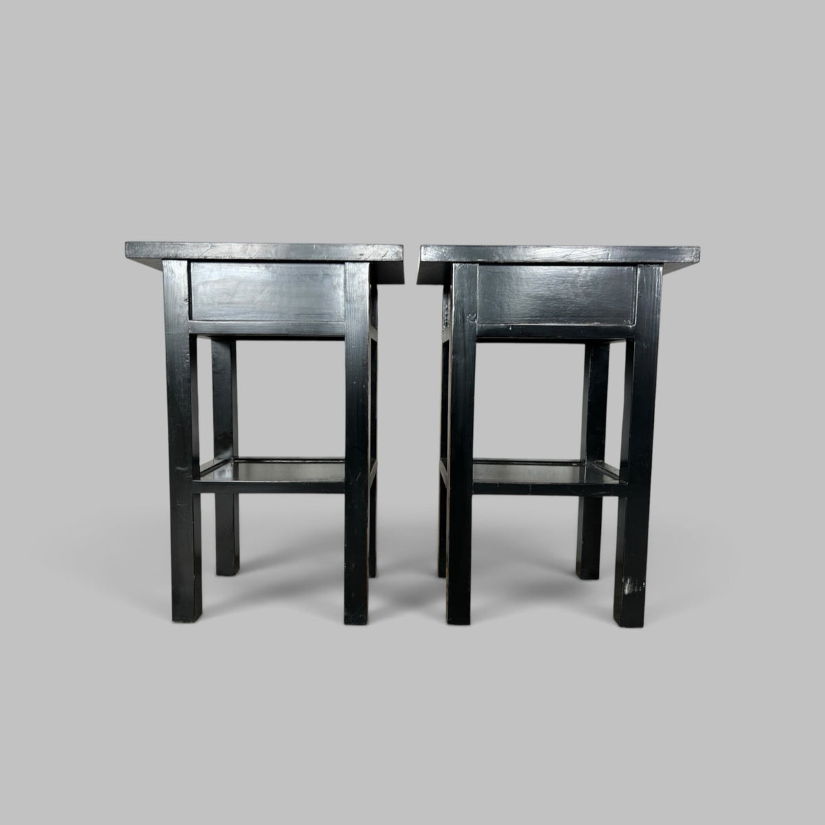 Pair of Black Lacquered Wood Bedside Tables with Drawers