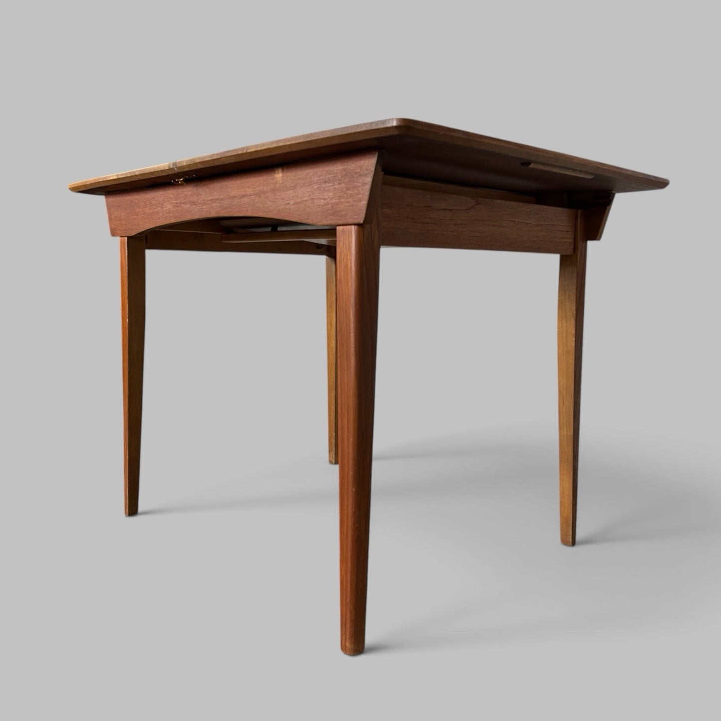 Mid Century Compact Extending Dining Table