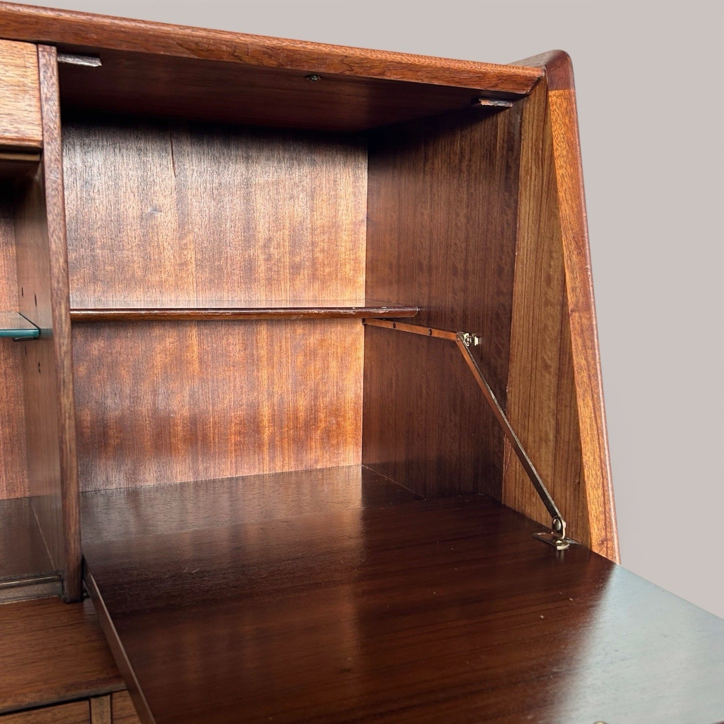 G Plan Librenza sideboard / drinks cabinet / home bar