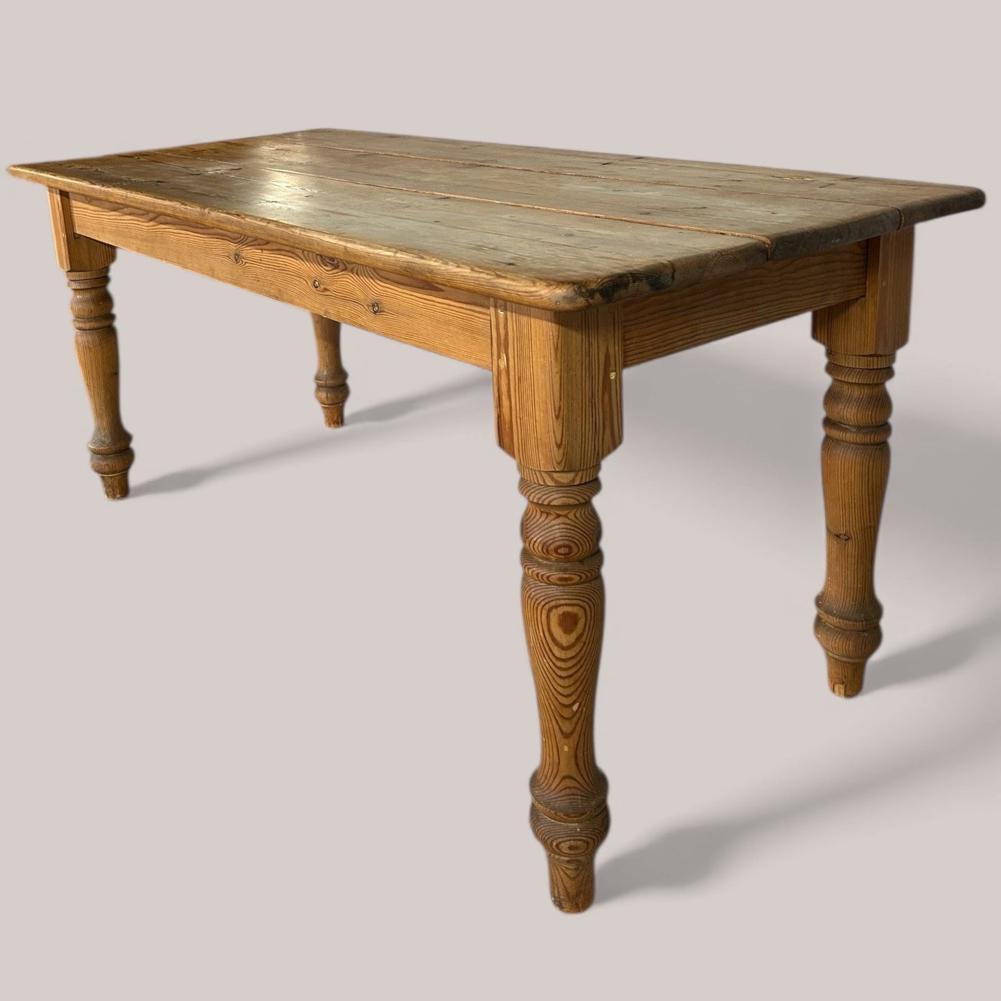 Victorian Style Scrub Top Pine Kitchen Table