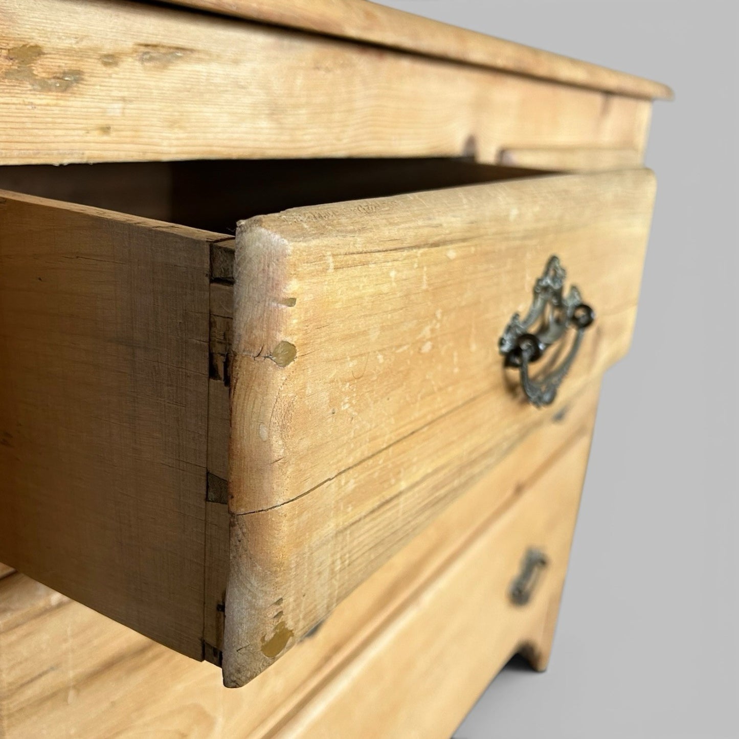 Antique Pine Chest of Drawers – 2 Over 2