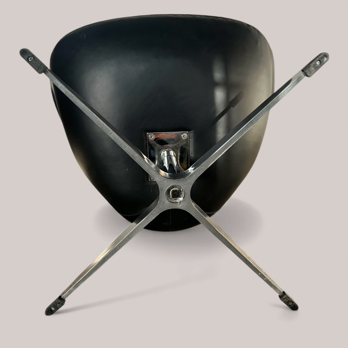 Swan Chair Style Swivel Lounge Chair – Black Upholstery
