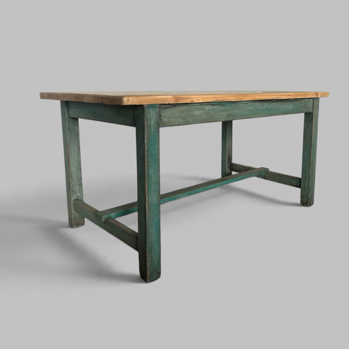 Pine Dining Table – Scrubbed Plank Top