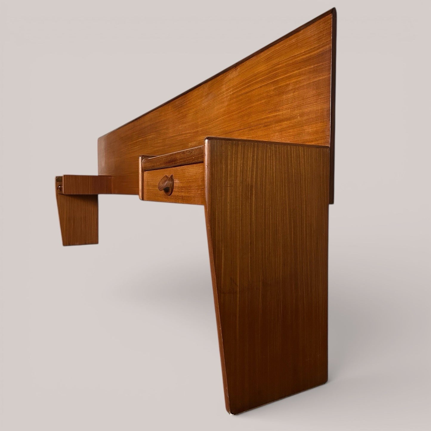 White & Newton King Size Headboard with Built-In Bedside Tables