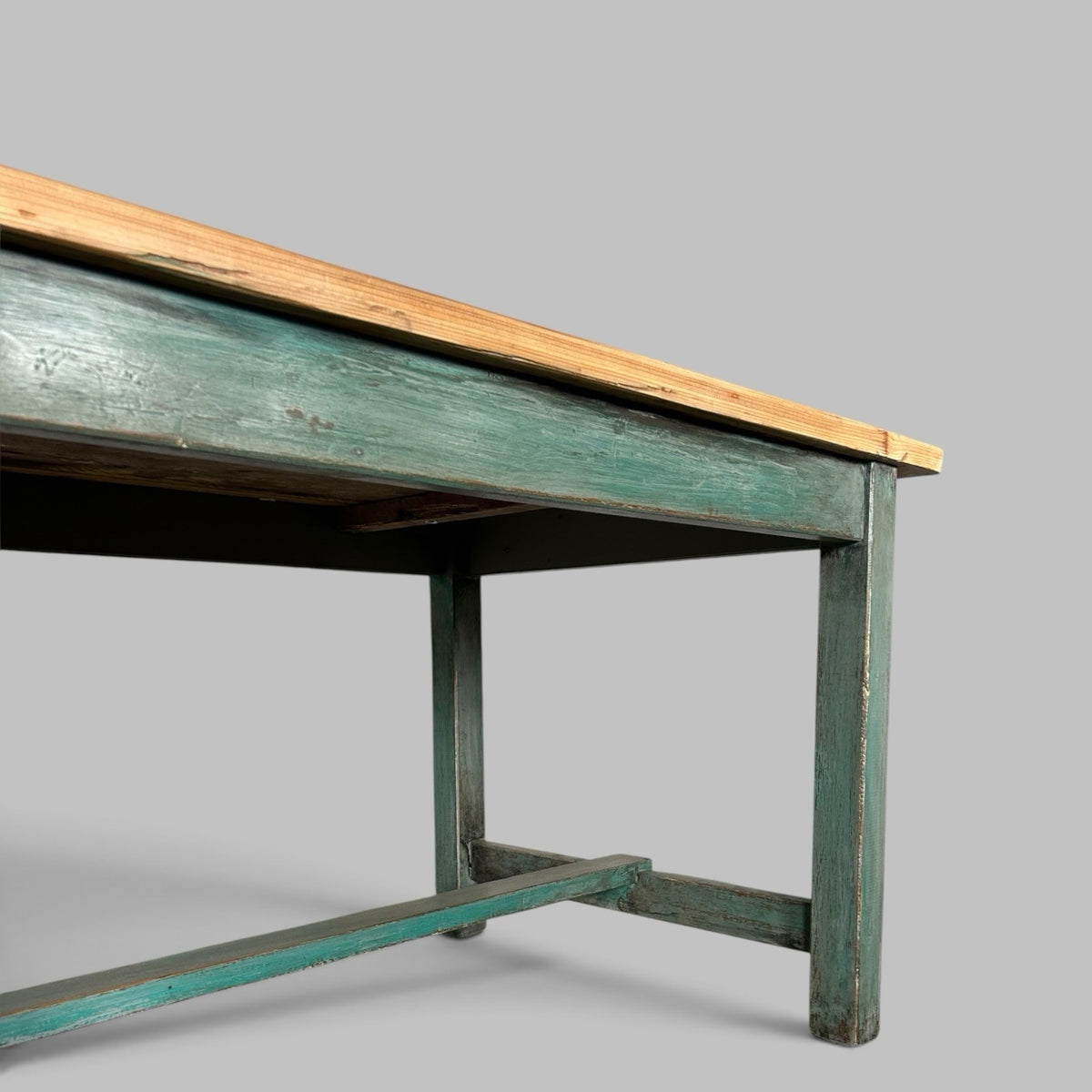 Pine Dining Table – Scrubbed Plank Top