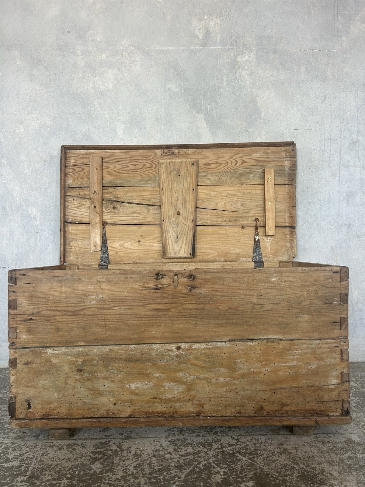Antique Pine Chest / Storage Box / box Shabby farmhouse style