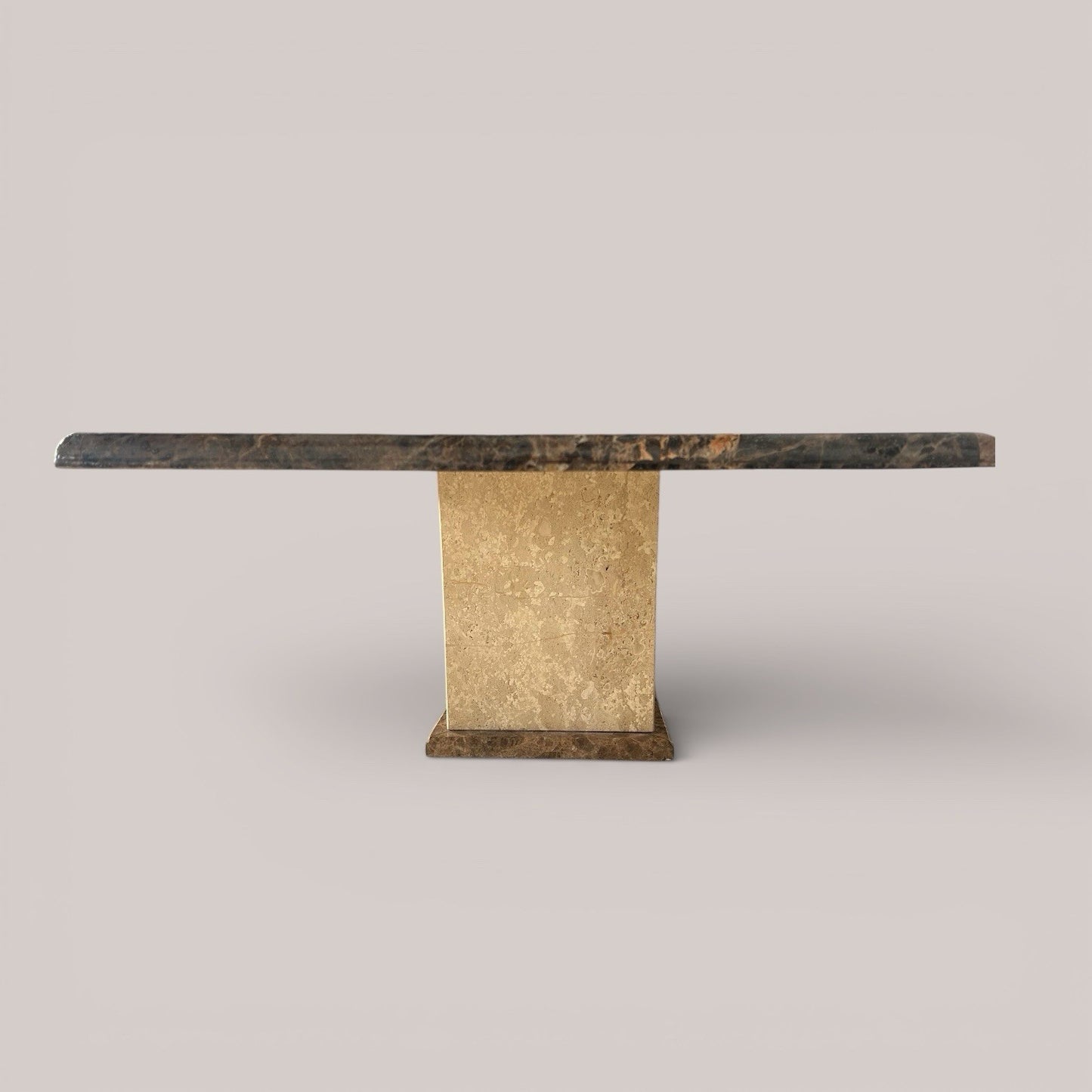 Italian solid marble coffee table with pedestal base, late 20th century