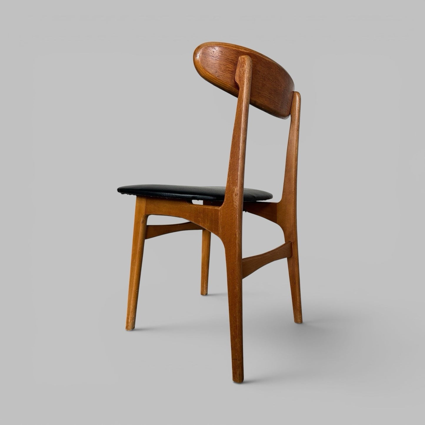 Vintage Teak Dining Chairs – Set of Four with Black Vinyl Seats