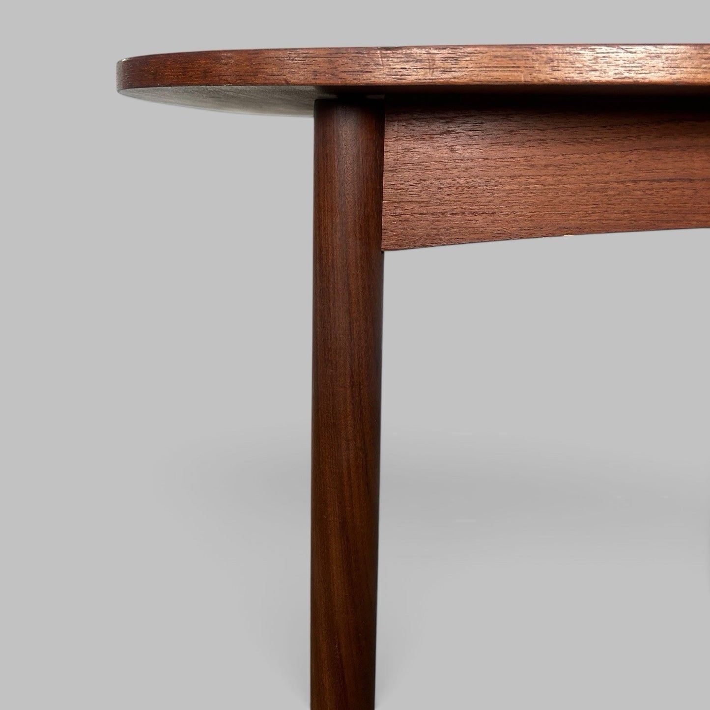 Vintage G Plan Teak Extending Dining Table – Removable Legs