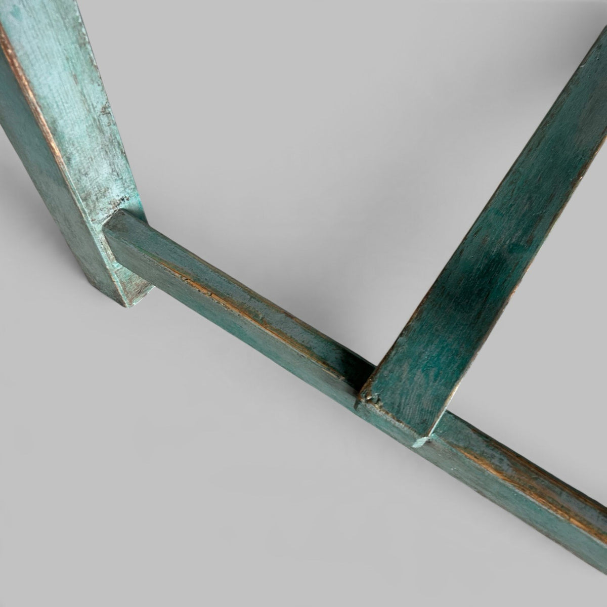 Pine Dining Table – Scrubbed Plank Top