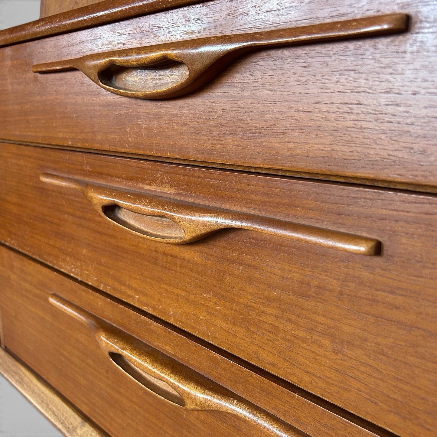 Mid Century Teak Highboard – Display & Cocktail Cabinet