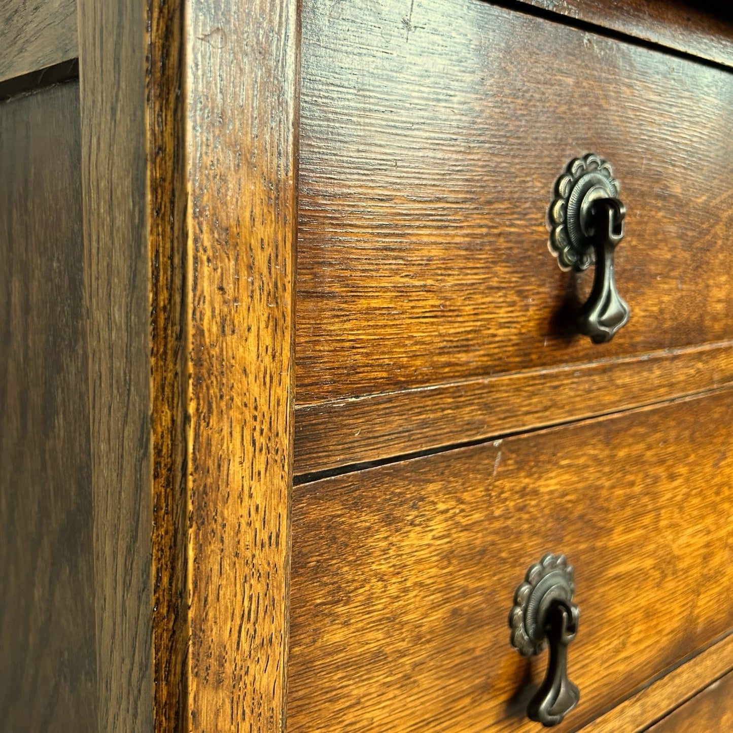 Antique Solid Oak Dresser with Mirror – Vintage Vanity Chest of Drawers