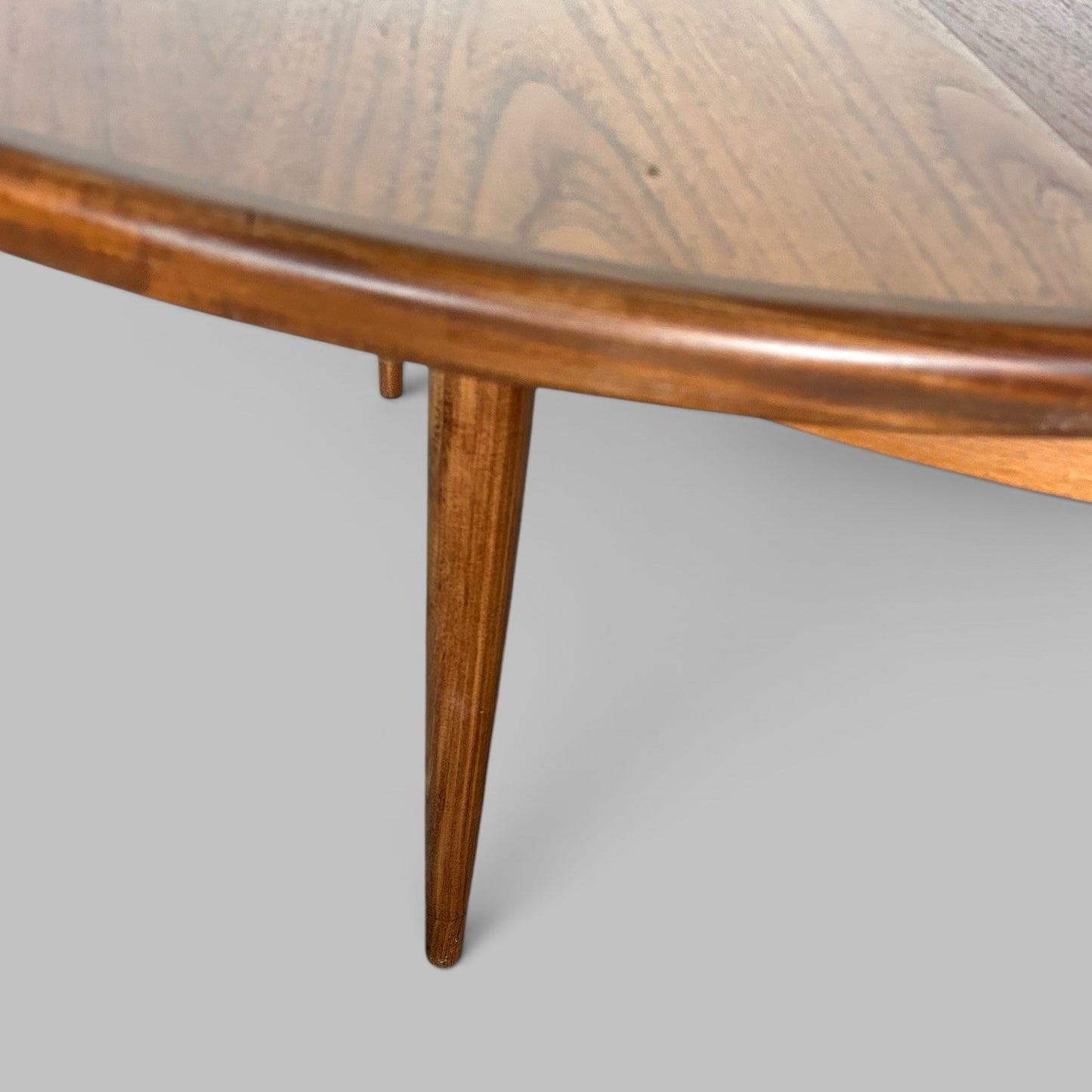 Mid Century G Plan Fresco Dining Table – Round Extending Top!