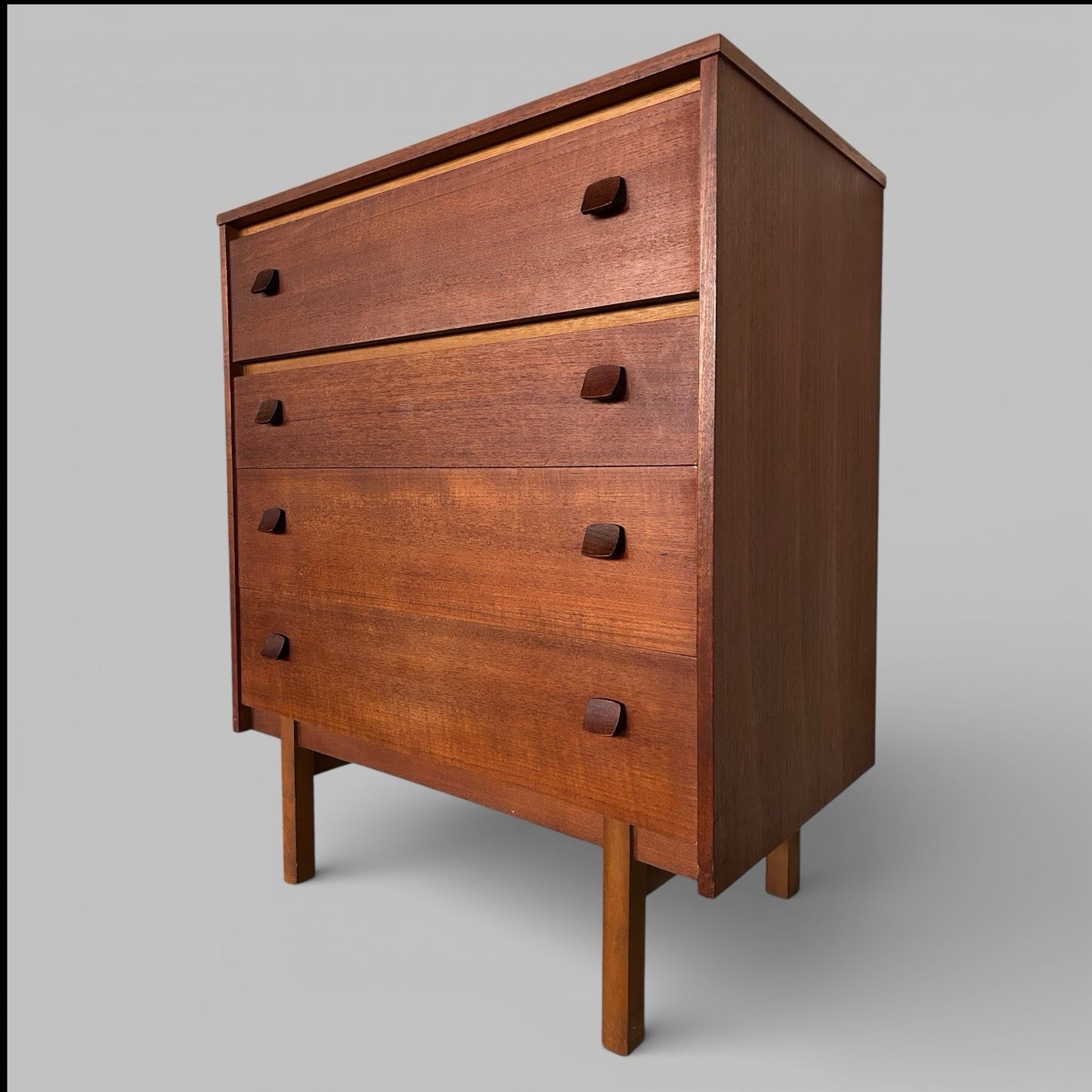 Mid Century Teak 4 Drawer Chest of Drawers