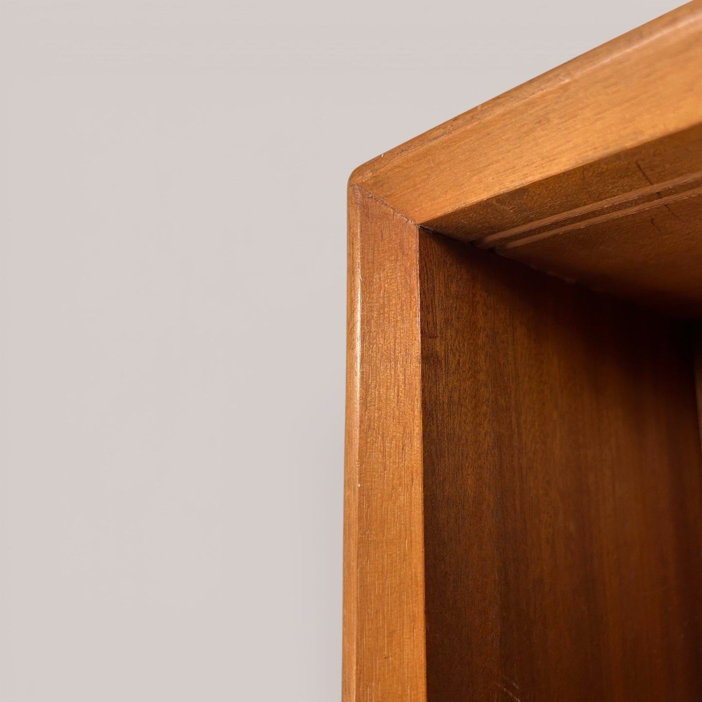 Mid-Century Glazed Teak Bookcase with Cupboard – Gibbs