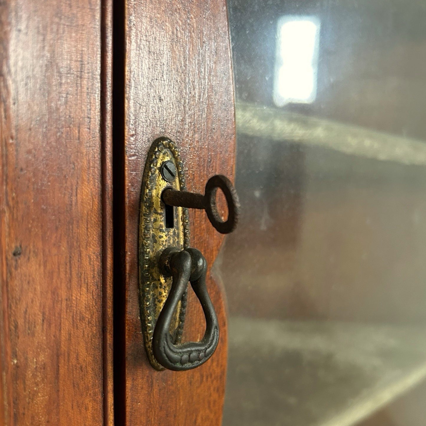 Edwardian Wall-Mounted Corner Cupboard / Display Case