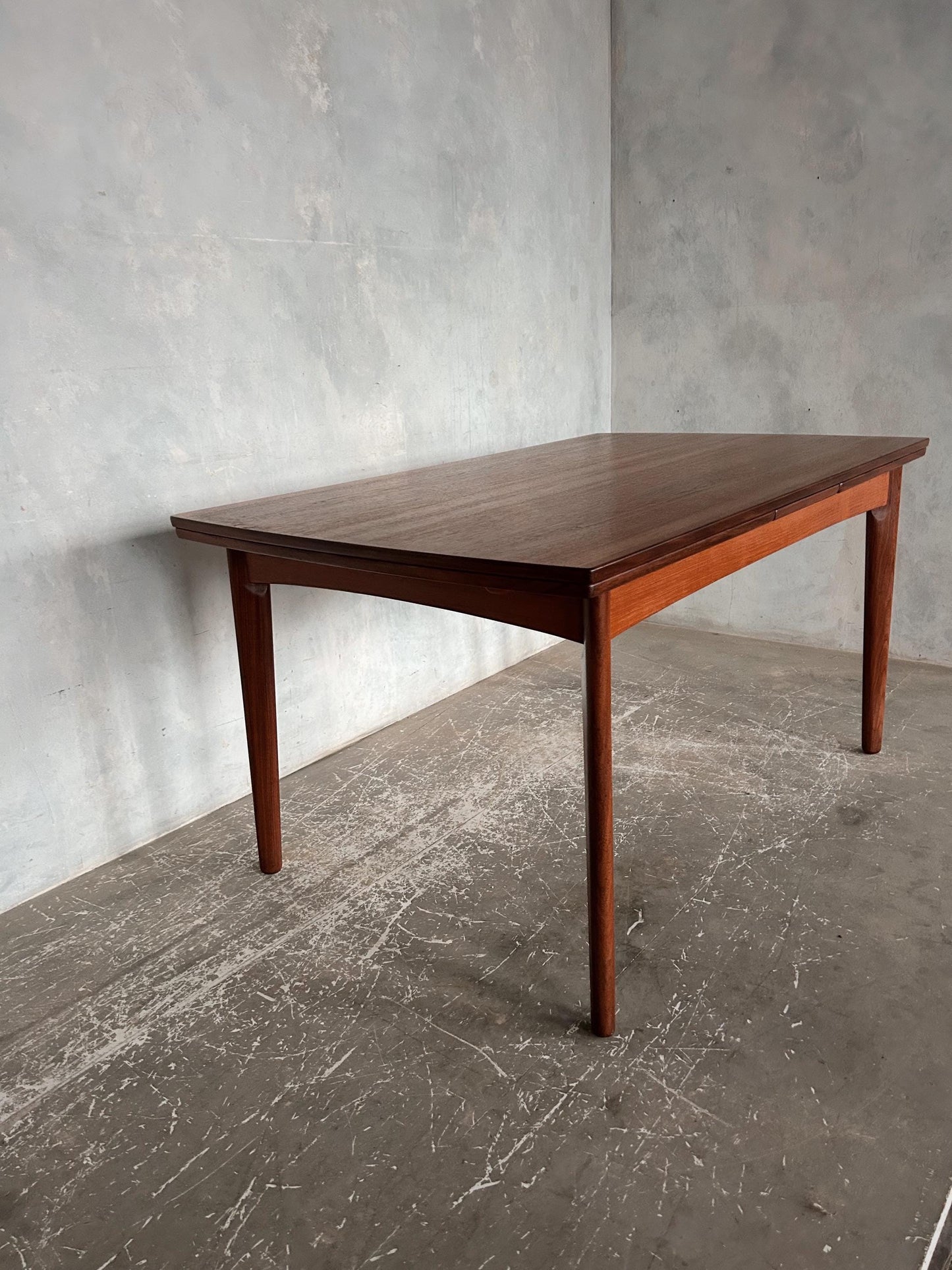 Danish double extending draw leaf table by HP Hansen