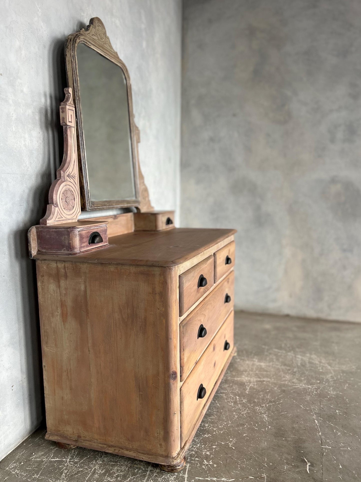 Rustic French style stripped distressed chest of drawers / dressing table