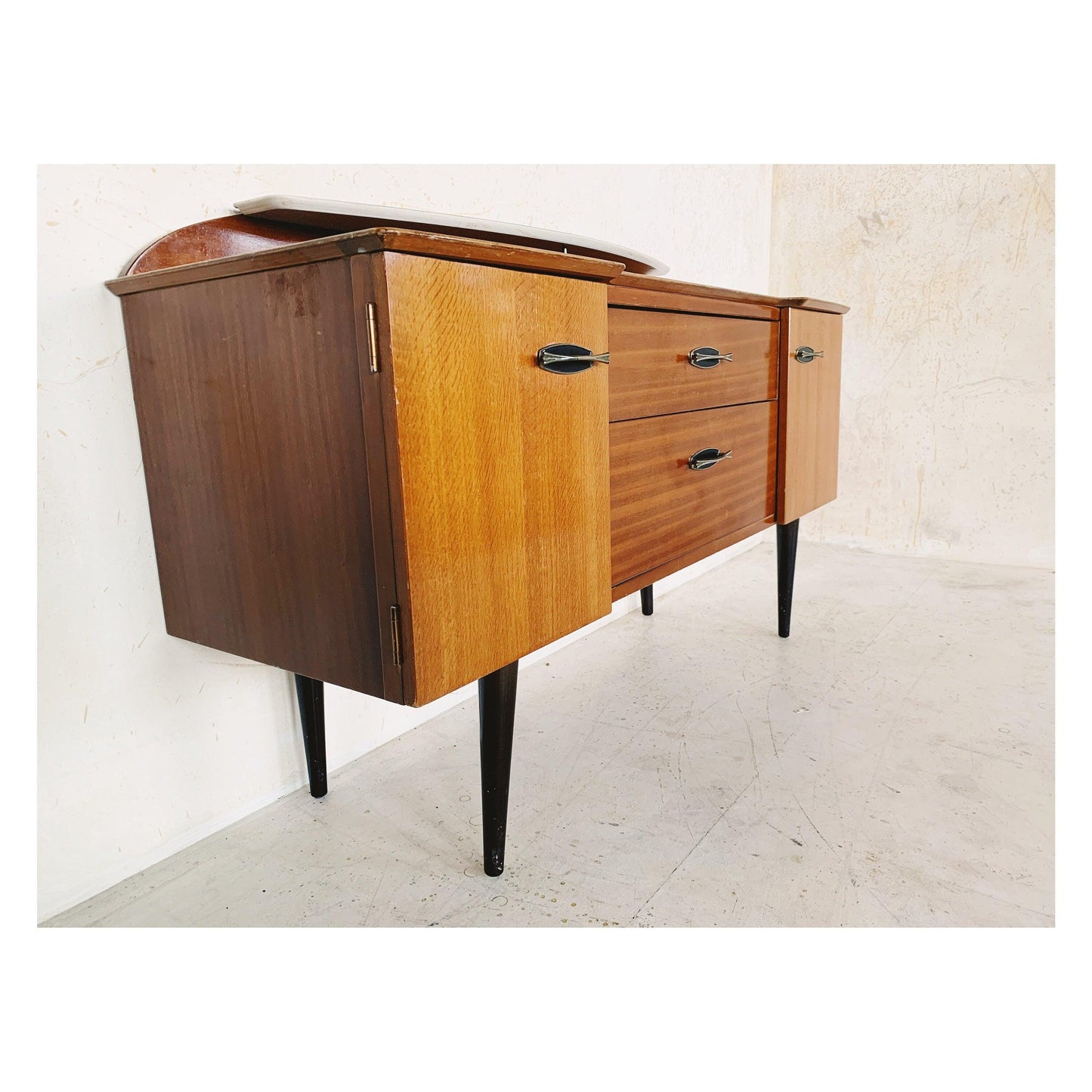 Vintage small sideboard / dressing table